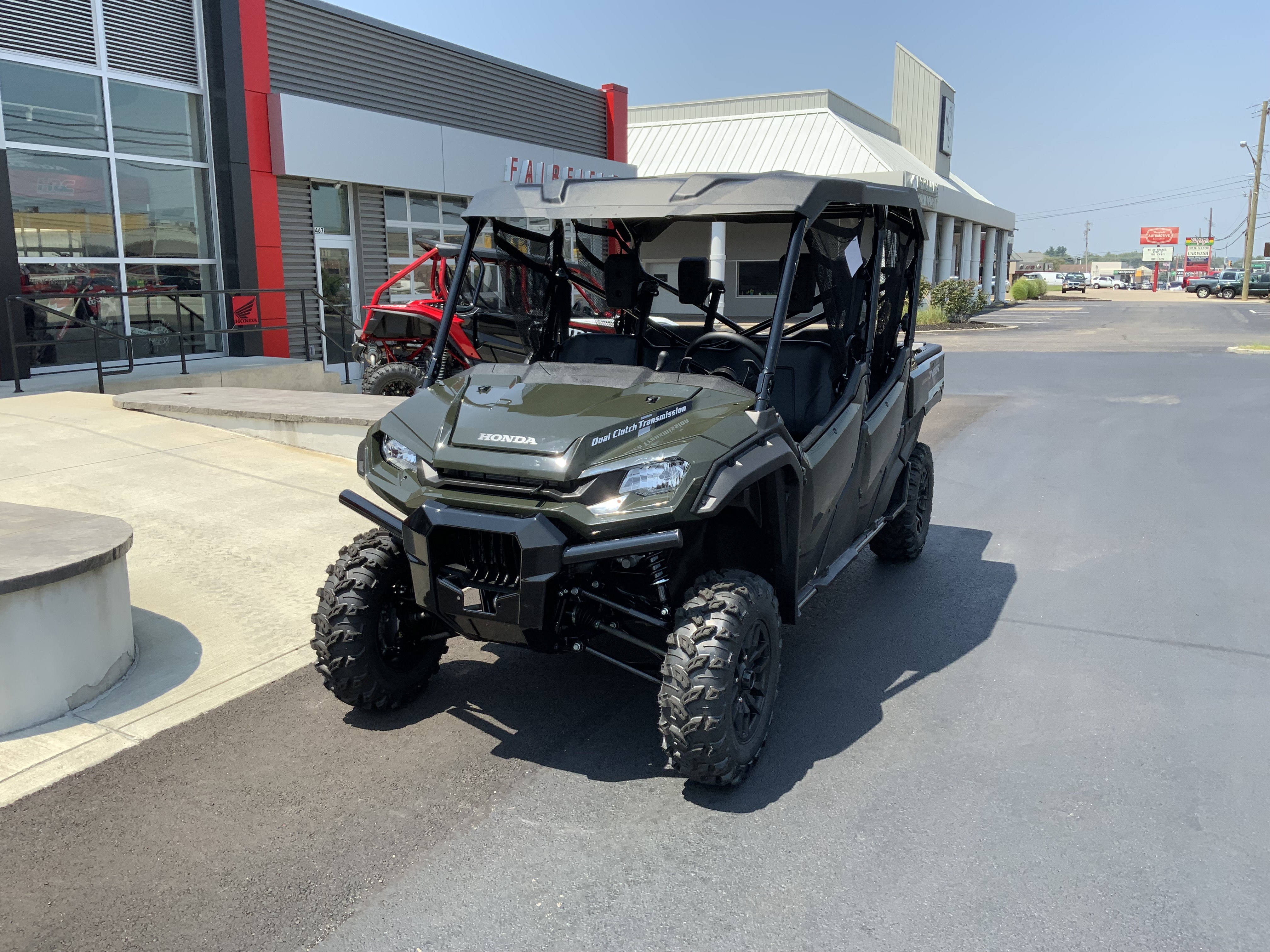 2025 Honda PIONEER 1000-6 CREW DELUXE - Photo 2